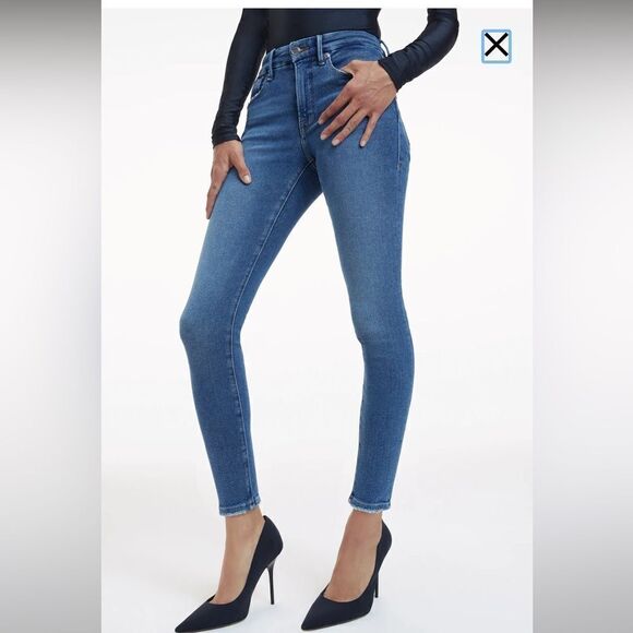 Good American GOOD LEGS CROPPED JEANS - Picture 4 of 7